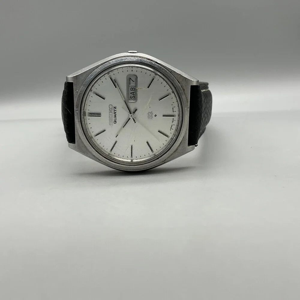Vintage Seiko Quartz Mens Watch 37mm Date 7123-8239 Cracked Crystal New Battery